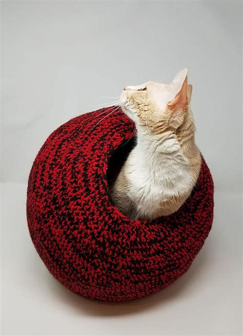 Cat Crochet Bed