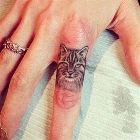 57 Charming Cat Tattoos for Women to Cherish Page 2 of 2