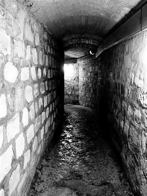 Catacomb tunnels