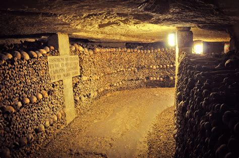 Catacombs tour guide