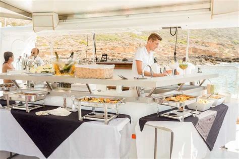 Catamaran Buffet Meal