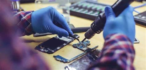 Cell Phone Repair Technician