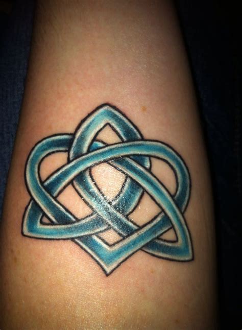 Love knot Celtic love knot, Celtic knot tattoo, Knot tattoo