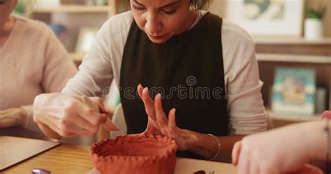 Ceramic bowl class