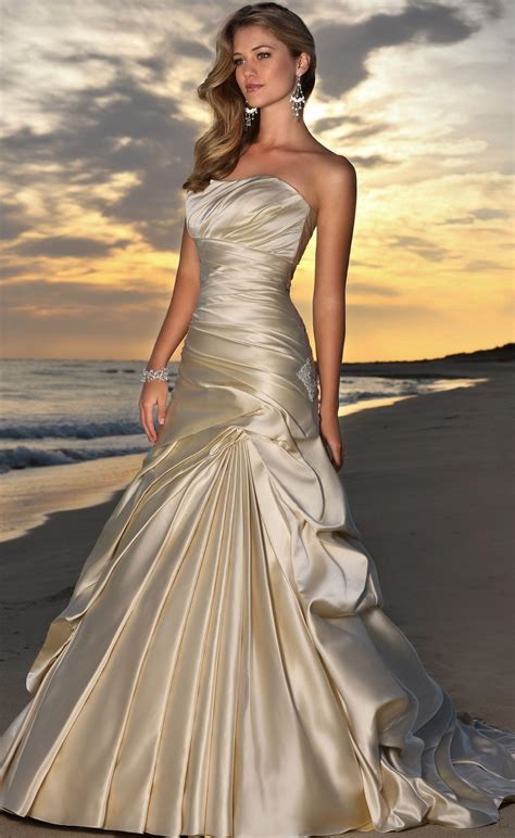 Radiant Elegance: Champagne Color Wedding Dresses to Elevate Your Bridal Look