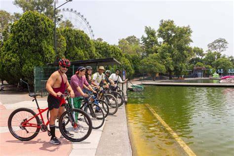 Chapultepec Park Bike Tour