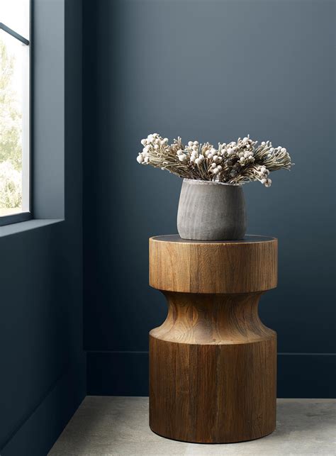 Charcoal Paint: A Timeless Choice for Classic Interiors