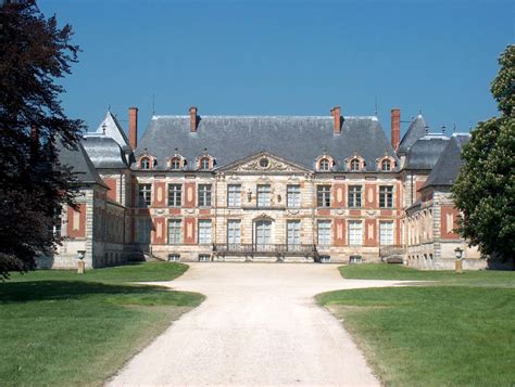 Charles De Courson Château