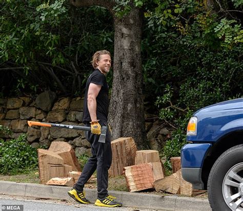 Charlie Hunnam Lifestyle