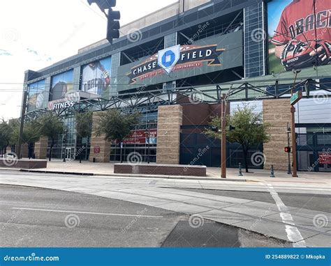 Diamondbacks Game at Chase Field: An In-Depth Fan Guide