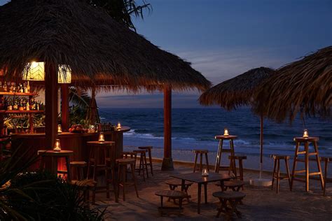 Checking In at Hua Hin Praca