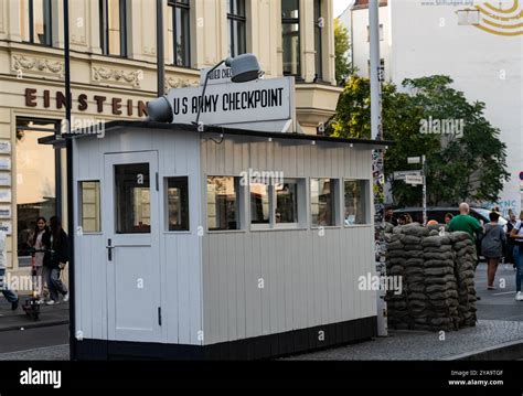 Checkpoint Charlie Berlin