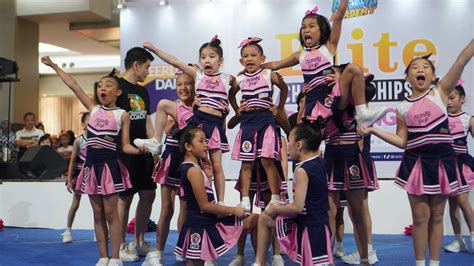 Cheerleading Image