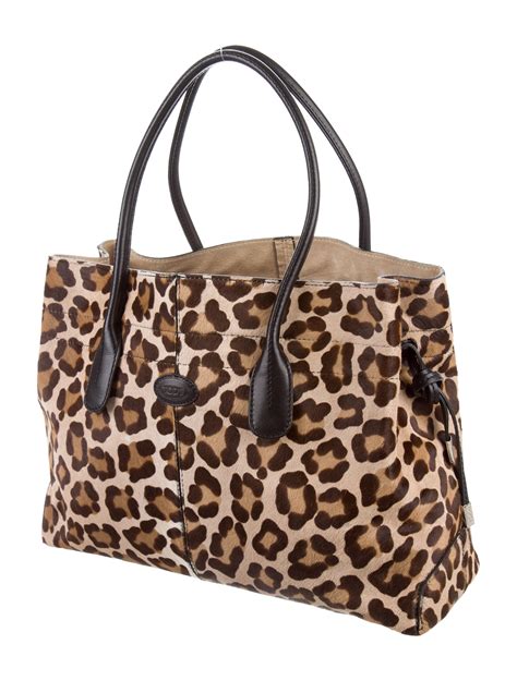 Roar Into Style with a Cheetah Print Tote Bag