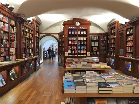 Chiado Theaters Bookstores
