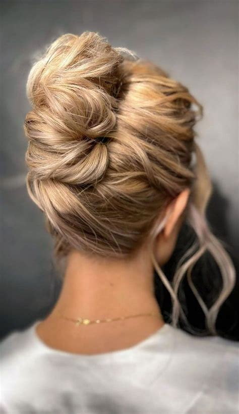 Chic Updos & Half-Up Styles