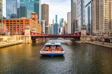 Chicago Small Boat Tour