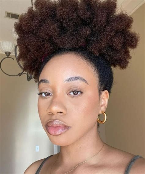 Chignon afro Coiffures tendances Elle