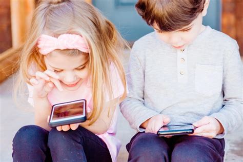 Child Cell Phone: When & How to Get Started.