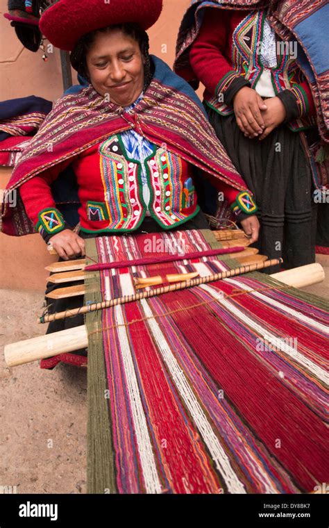 Chinchero Weaving Peru