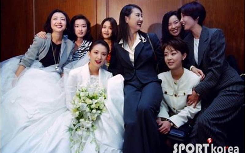 Cho Mi-Ae With Family