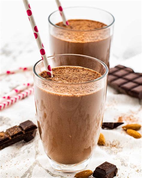 10 Delicious Chocolate Smoothie Recipes