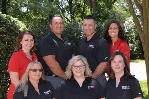 Choice One Insurance Lafayette TN team assisting customer