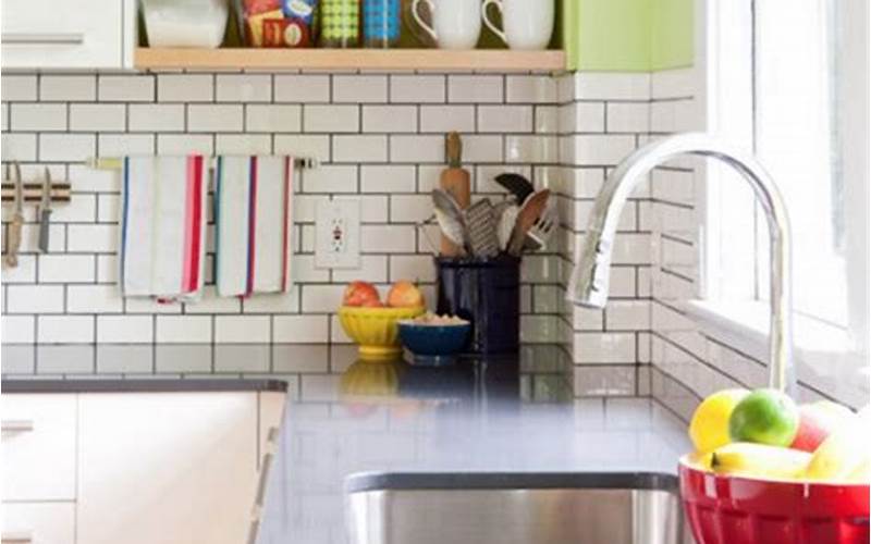 Choosing The Right Backsplash For Your Kitchen