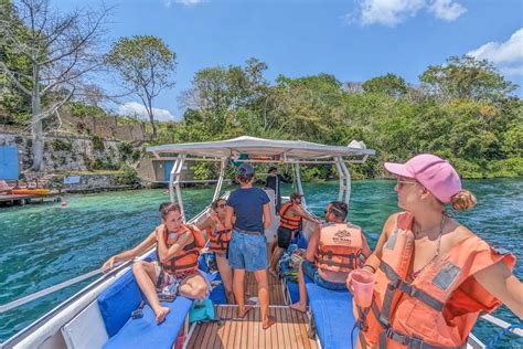 Choosing Bacalar Tour
