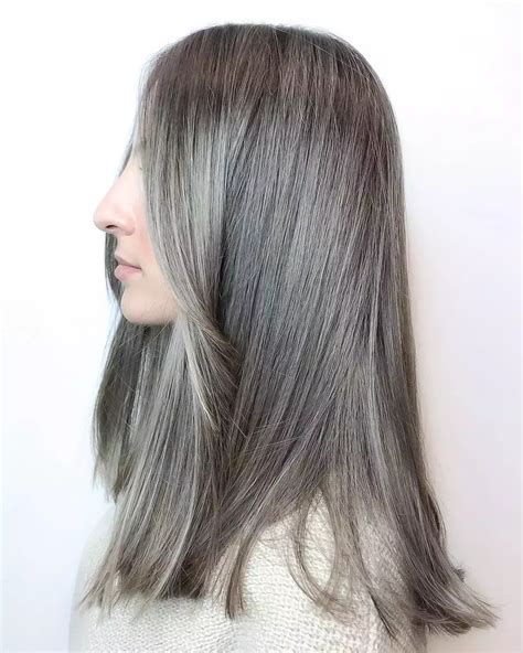 Choosing Your Perfect Ash Gray Hair Color