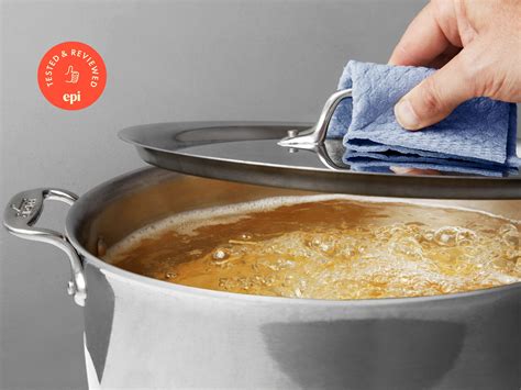 Choosing a Cooking Pot.