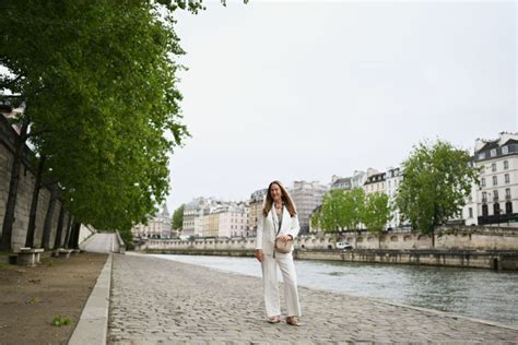 Choosing a Paris Photographer