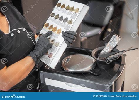 Checklist for Choosing Hair Color Salon