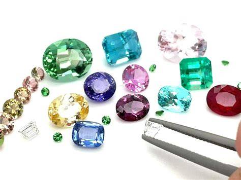 Choosing the Perfect Coloured Gemstone