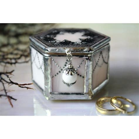 Choosing the Perfect Gothic Ring Box