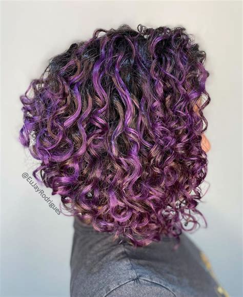 Choosing the Perfect Hair Color For Curly Hair