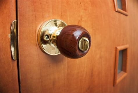 Choosing the Perfect Interior Door Hardware: A Comprehensive Guide