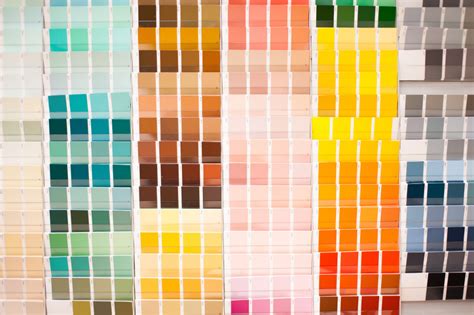Choosing the Perfect Paint Color: Creating a Harmonious Palette