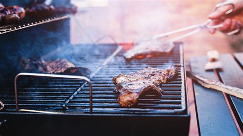 Choosing the Right Cooking Method: Pan-Searing vs Grilling