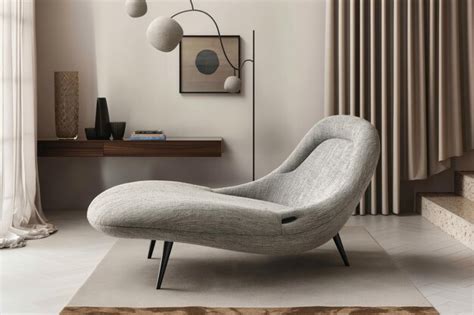 Choosing the Right Modern Lounge Chair