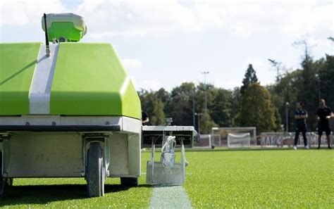 Choosing the Right Turf Field Paint: Types and Formulas