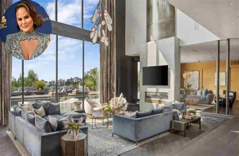 From Model to Maven: Discovering the Stunning Home Decor of Chrissy Teigen