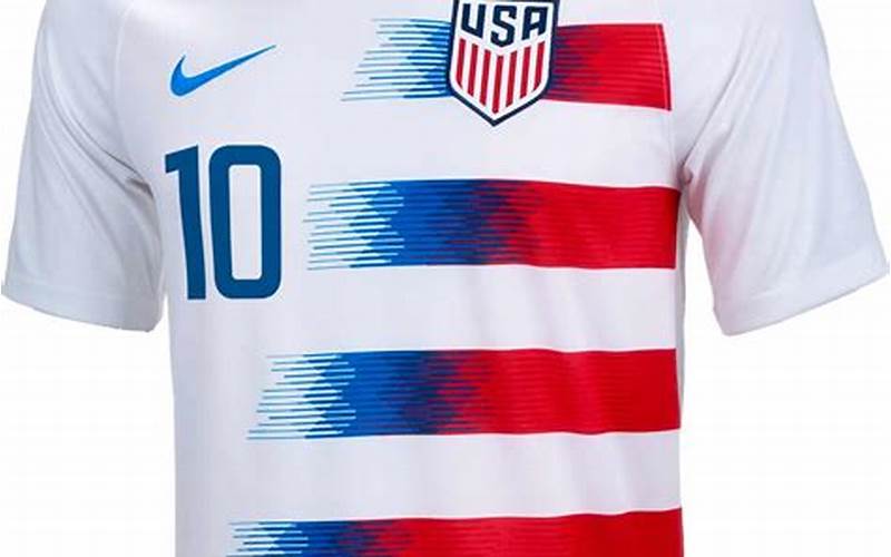 Christian Pulisic With Usa Jersey