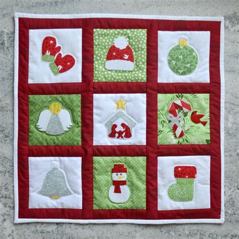 Christmas Applique Quilt Patterns