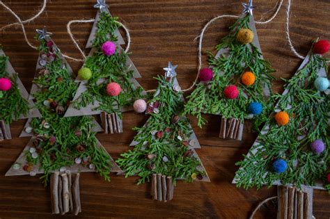 Christmas Crafts Using Natural Elements
