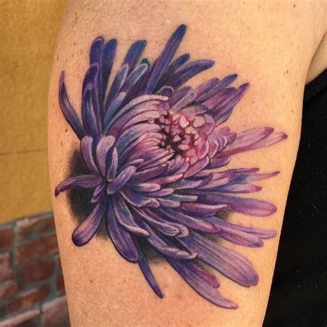 Small Chrysanthemum Tattoo designs Find the Best For You