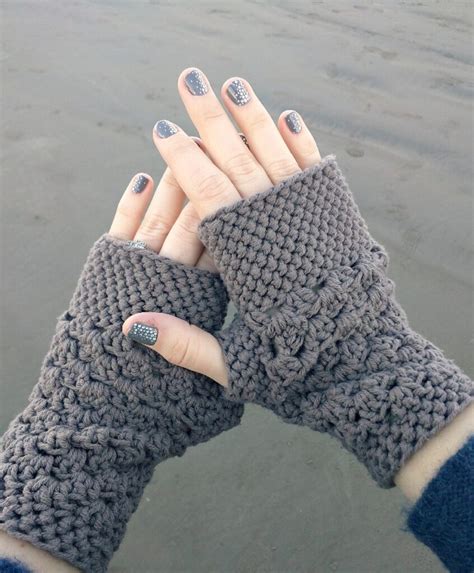 Chunky Fingerless Gloves Crochet Pattern
