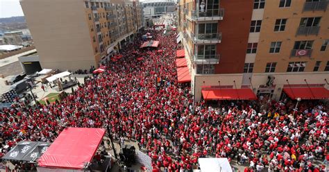 Cincinnati Reds Opening Day Attendance