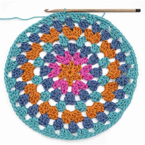 Circle Crochet Granny Square
