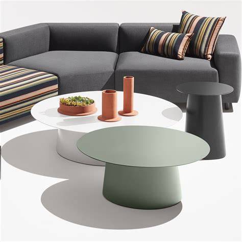 Circula Small Coffee Table